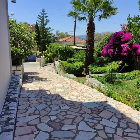 Apartman Leonidas 's With Sea View Gíthio