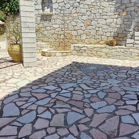 Appartement Leonidas' With Sea View Gythio
